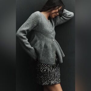 Maeve Flower-Button Peplum Cardigan Sweater Grey Cozy size small